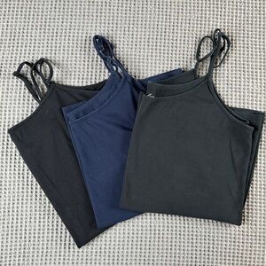 Women’s Bundle of 3 dark camisoles size XL, 2 black, 1 navy, EUC